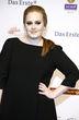 Adele no para de batir récords