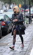 Fearne Cotton prefiere los puntos en distintos tamaños para conseguir looks rockeros.