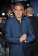 George Clooney no se siente agusto con su postura corporal