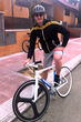 Iker Casillas ha estrenado la flamante bicicleta que le han traído los Reyes Magos