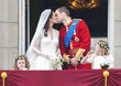 ¡Subastan un pedazo de torta de la boda real!