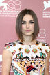 Keira Knightley lo llevó para la presentación de su película en Venecia, con zapatos en color nude.