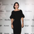 Courteney Cox muy elegante de negro