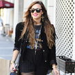 Demi Lovato es la más original, con unas medias cuyo estampado imita al de una jirafa.