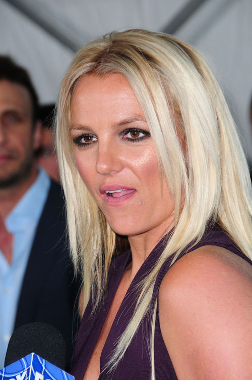 Britney Spears, Demi Lovato - ¿Por qué critican tanto a Britney Spears? Britney Spears, Demi Lovato - ¿Por qué critican tanto a Britney Spears?