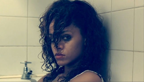 Rihanna - Rihanna y la marihuana... ¿amigos? Rihanna - Rihanna y la marihuana... ¿amigos?